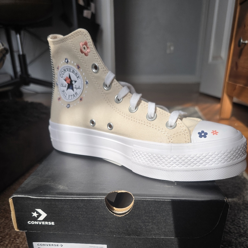 Converse High-Top Sneakers in Beige and White